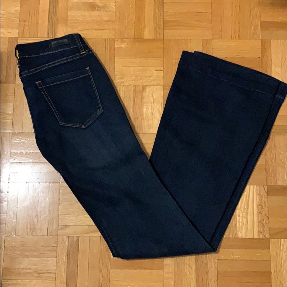 👗2/$50👗NWOT Blank NYC Flare Jeans in 26